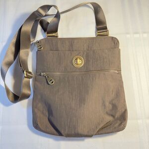 Baggallini Hanover Crossbody Handbag